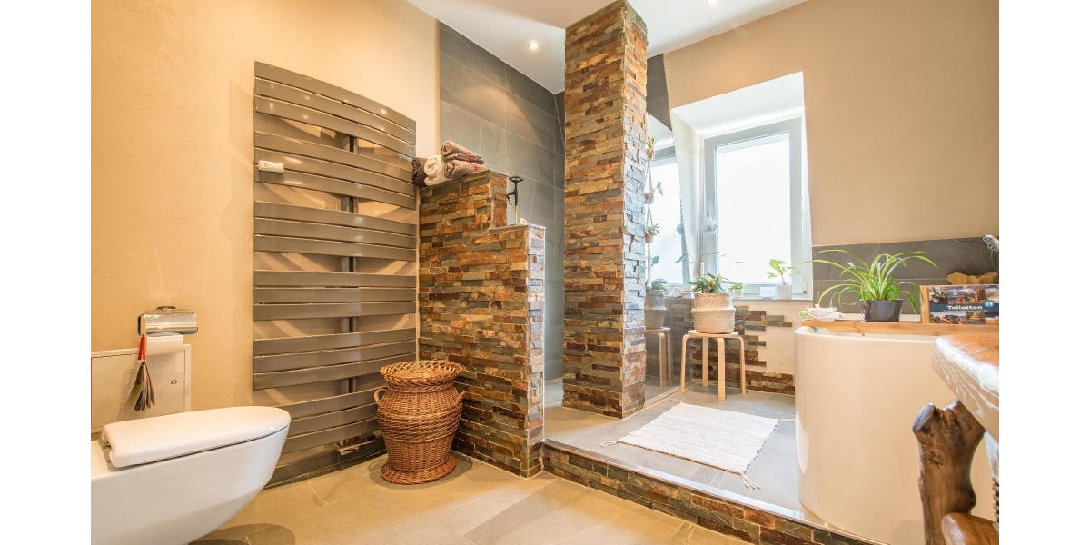 MAISONETTE & DACHTERRASSE — 152 M² IN LÖBTAU — NEUER BODEN — TAGESLICHTBAD — EINBAUKÜCHE — GÄSTE-WC - Dachgeschoßwohnung Dresden Löbtau | Angebot:26935121