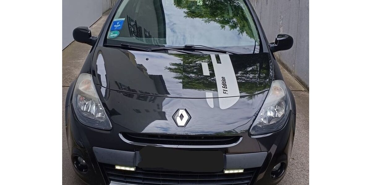 Renault Clio 104.000 km 5.600 &euro; Dresden 01277