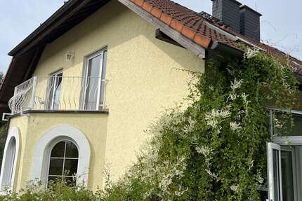 Haus Dresden Schönfeld-Weißig - 6 Zimmer, 249 m&sup2;, 399.000&euro; | Angebot:25811612