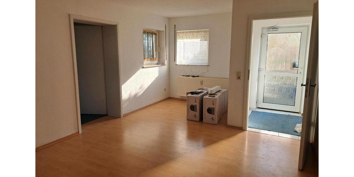 Etagenwohnung Dresden Cossebaude - 3 Zimmer, 60 m&sup2;, 500&euro; | Angebot:25803750