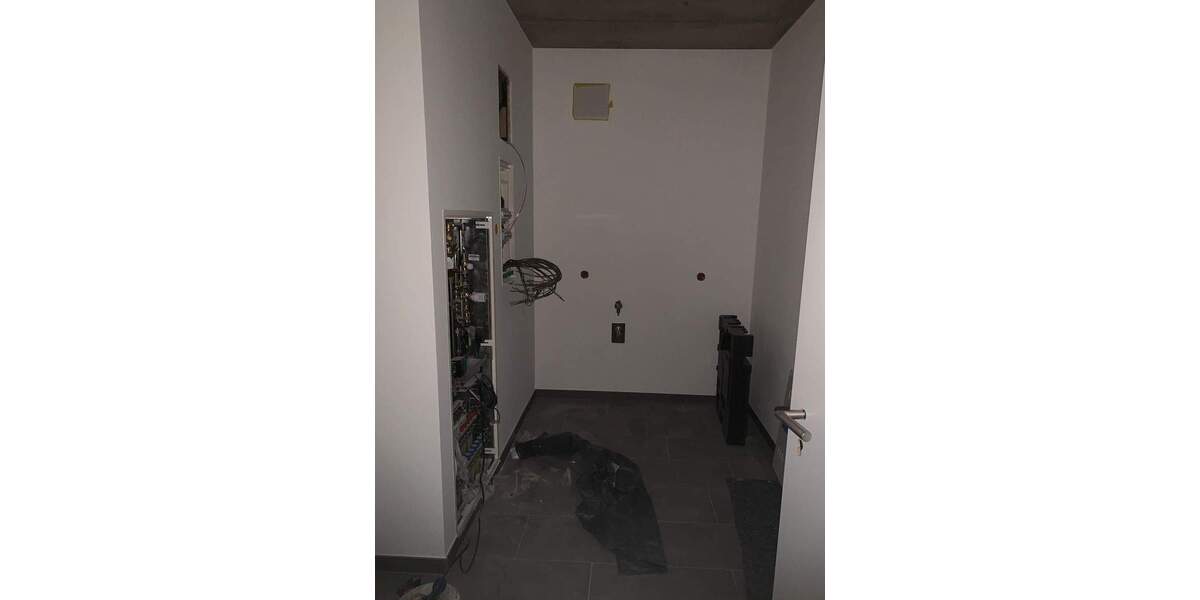 Etagenwohnung Dresden Äußere Neustadt - 3 Zimmer, 94 m&sup2;, 1.500&euro; | Angebot:25818456