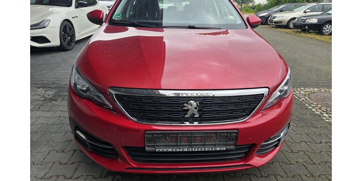 Peugeot 308 II 1.2 Pure Tech 130 97.597 km 3.650 &euro; Wilsdruff 01723
