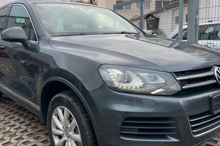 VW Touareg 274.390 km 12.600 € Bannewitz 01728
