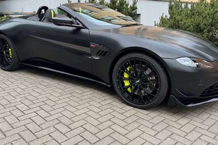 Aston Martin V8 5.890 km 149.940 &euro; Dresden 01159