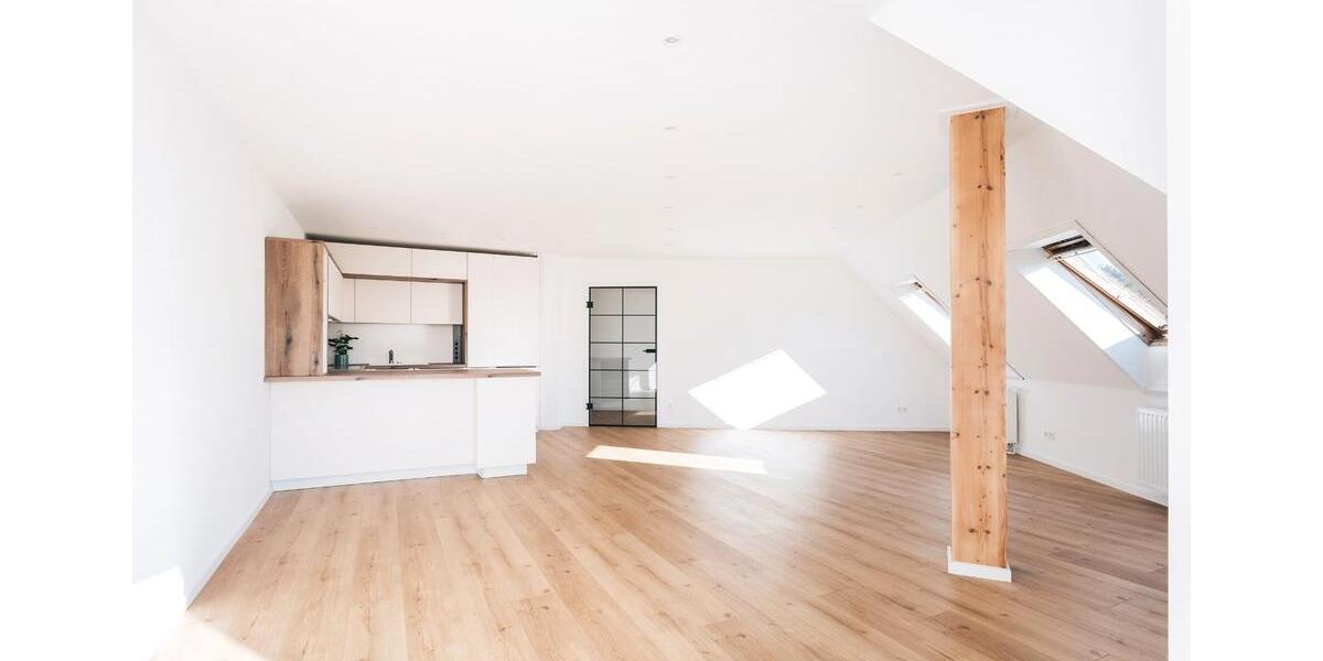 Dachgeschoßwohnung Dresden Blasewitz - 2 Zimmer, 71 m&sup2;, 920&euro; | Angebot:26148690