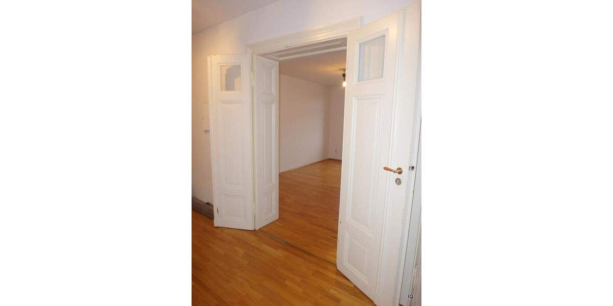 Ab Januar 2026: Stilvolle 3-Zimmer-Wohnung mit Parkettboden, sep. Küche & Badewanne * am Wasaplatz * 3 zimmer