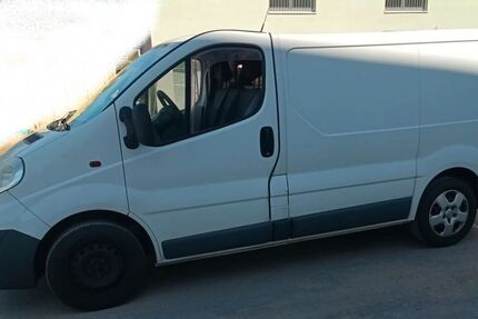 Opel Vivaro 228.000 km 6.500 &euro; Radeberg 01454
