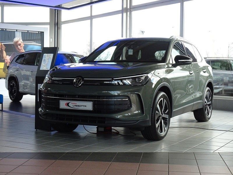VW Tiguan 5.500 km 48.900 € Meißen 01662
