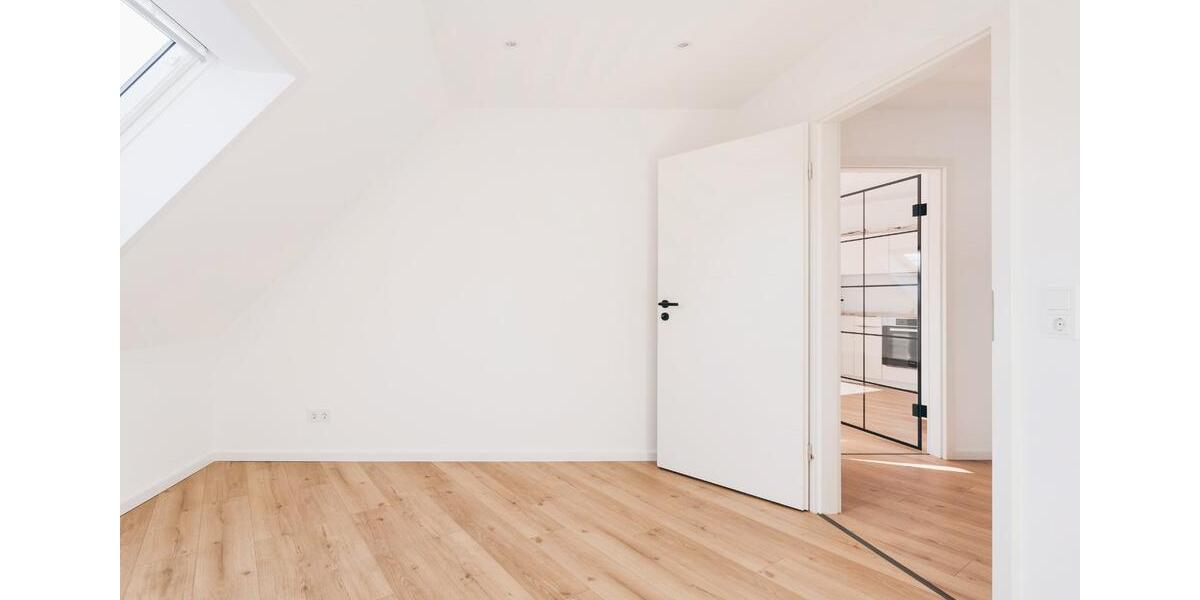 Dachgeschoßwohnung Dresden Blasewitz - 2 Zimmer, 71 m&sup2;, 920&euro; | Angebot:26148690