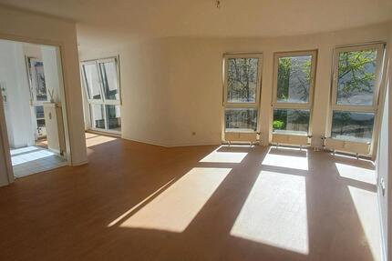 Wohnung Pirna - 1 Zimmer, 65 m&sup2;, 750&euro; | Angebot:26356204