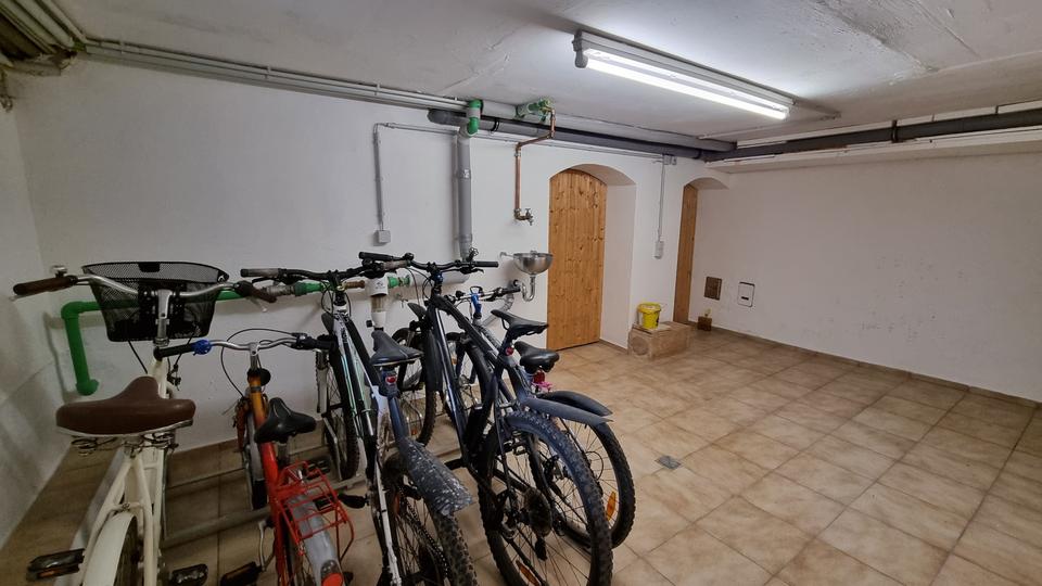 Etagenwohnung Dresden Loschwitz - 5 Zimmer, 140 m&sup2;, 1.652&euro; | Angebot:25867484