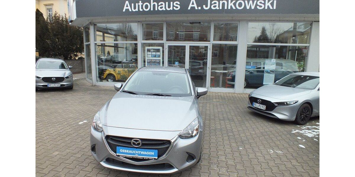 Mazda 2 38.176 km 10.390 &euro; Radebeul 01445