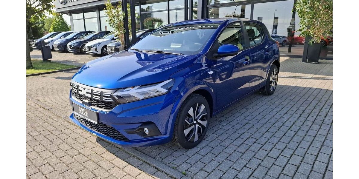 Dacia Sandero 4.500 km 16.980 &euro; Dresden-Altfranken 01156