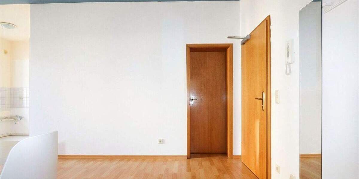 Etagenwohnung Dresden Löbtau-Nord - 2 Zimmer, 49 m&sup2;, 133.000&euro; | Angebot:24822096