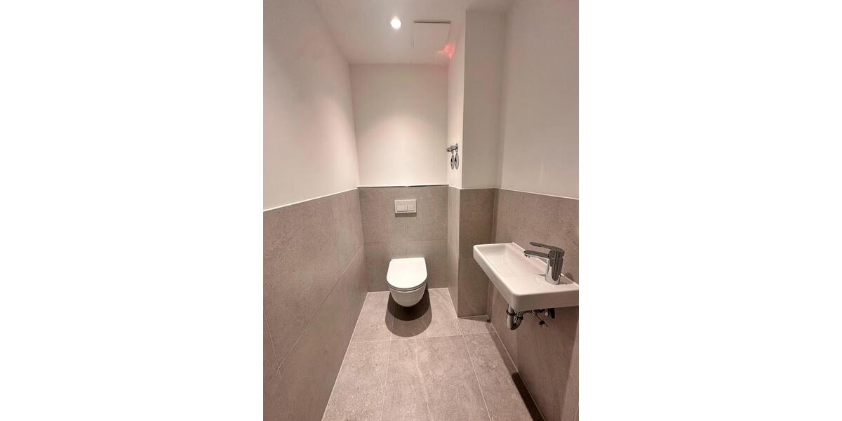 Etagenwohnung Dresden Neustadt - 3 Zimmer, 93 m&sup2;, 1.482&euro; | Angebot:26645184