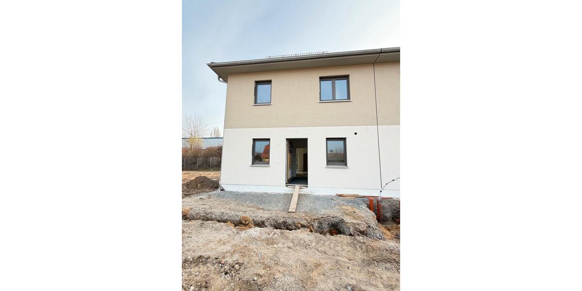 Doppelhaushälfte Radebeul - 4.5 Zimmer, 114 m&sup2;, 1.881&euro; | Angebot:25713573