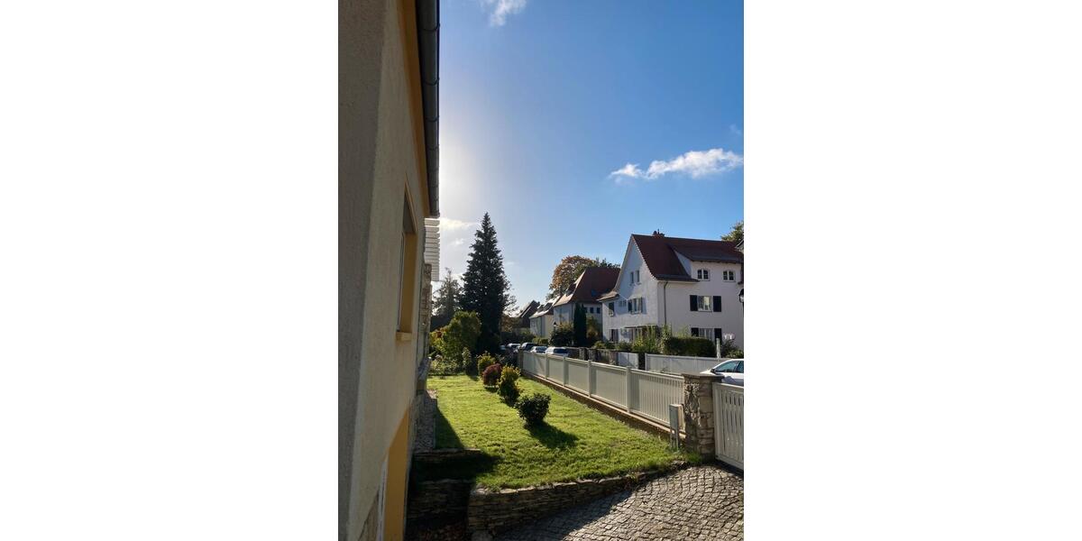 Hochparterre Dresden Loschwitz - 4.5 Zimmer, 140 m&sup2;, 1.700&euro; | Angebot:25918845