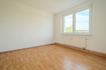BALKON – WANNENBAD MIT FENSTER & WASCHMASCHINENSTELLPLATZ – LAUBEGAST