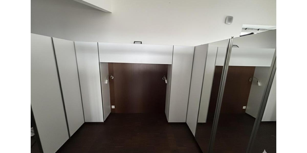 Citylights & Ballons – Penthouse mit besonderem Flair und EBK! 1 zimmer