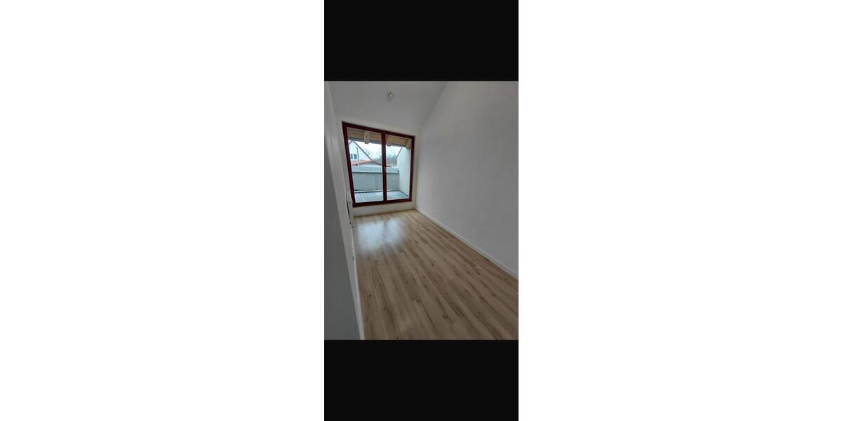 Dachgeschoßwohnung Pirna - 1 Zimmer, 69 m&sup2;, 795&euro; | Angebot:26664083