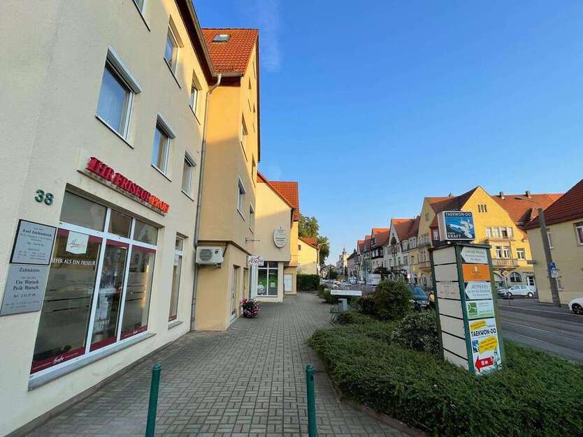 Büro in Dresden 1.384 € 157.7 m²