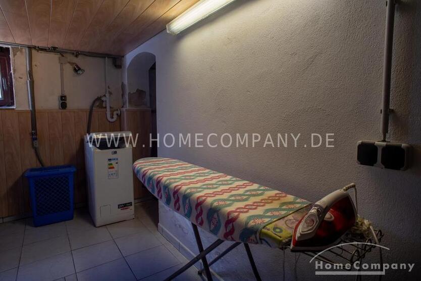 MöbliertFurnished Reihenhaushaus mit Grundstück in Dresden-Niedersedlitz max. 3 Personen