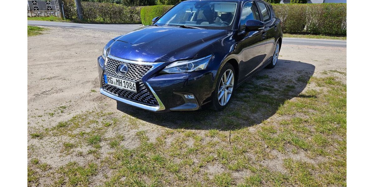 Lexus CT 200h 91.900 km 14.850 &euro; Schönfeld 01561