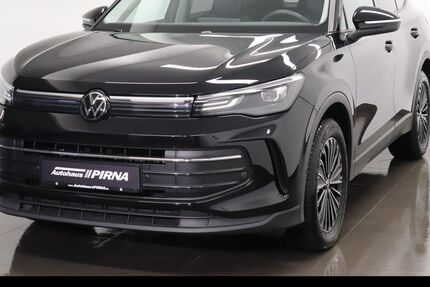 VW Tiguan 32.800 km 35.600 € Pirna 01796