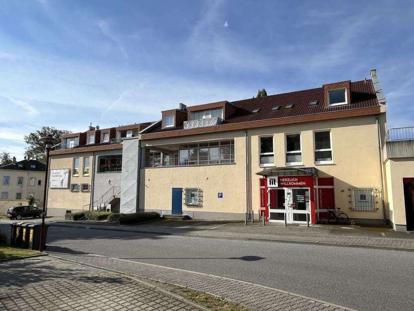 Büro in Bischofswerda 870 € 145.24 m²