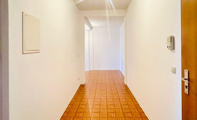 Stadtwohnung: 2 Zimmer, groß & hell! 2 zimmer