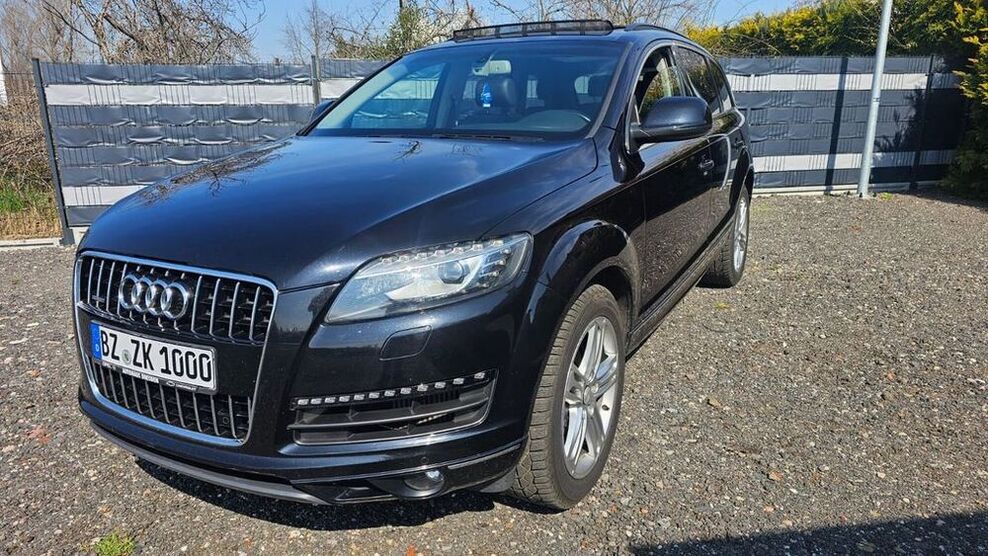 Q7