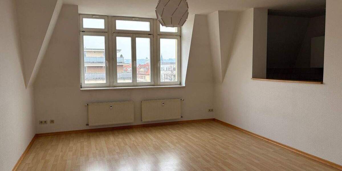 Etagenwohnung Dresden Gruna - 2 Zimmer, 69 m&sup2;, 720&euro; | Angebot:25880977