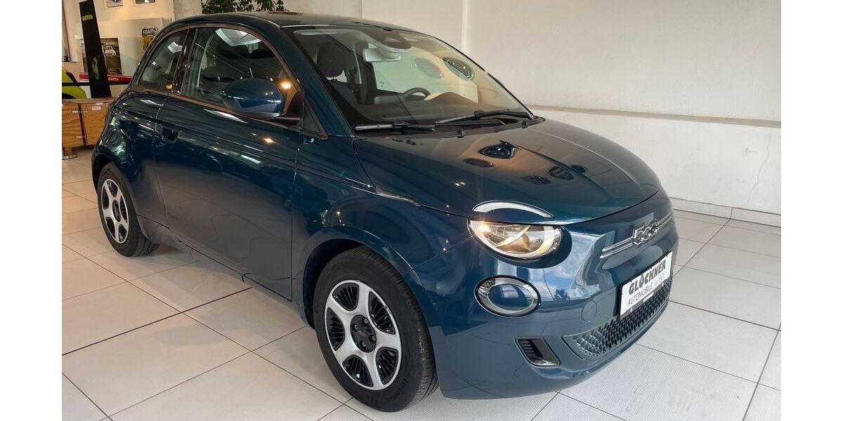 Fiat 500 15.569 km 15.990 &euro; Dresden 01109