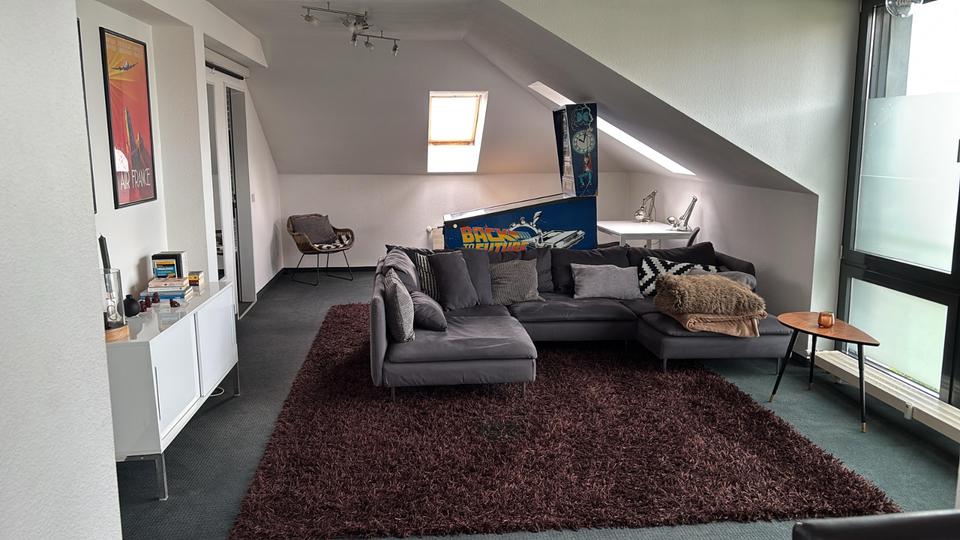 Dachgeschoßwohnung Dresden Neustadt - 2 Zimmer, 65 m&sup2;, 900&euro; | Angebot:26664076