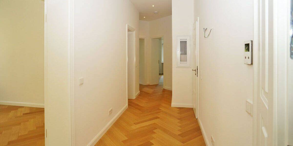 Etagenwohnung Dresden Striesen-Ost - 3 Zimmer, 99 m&sup2;, 1.900&euro; | Angebot:26820553