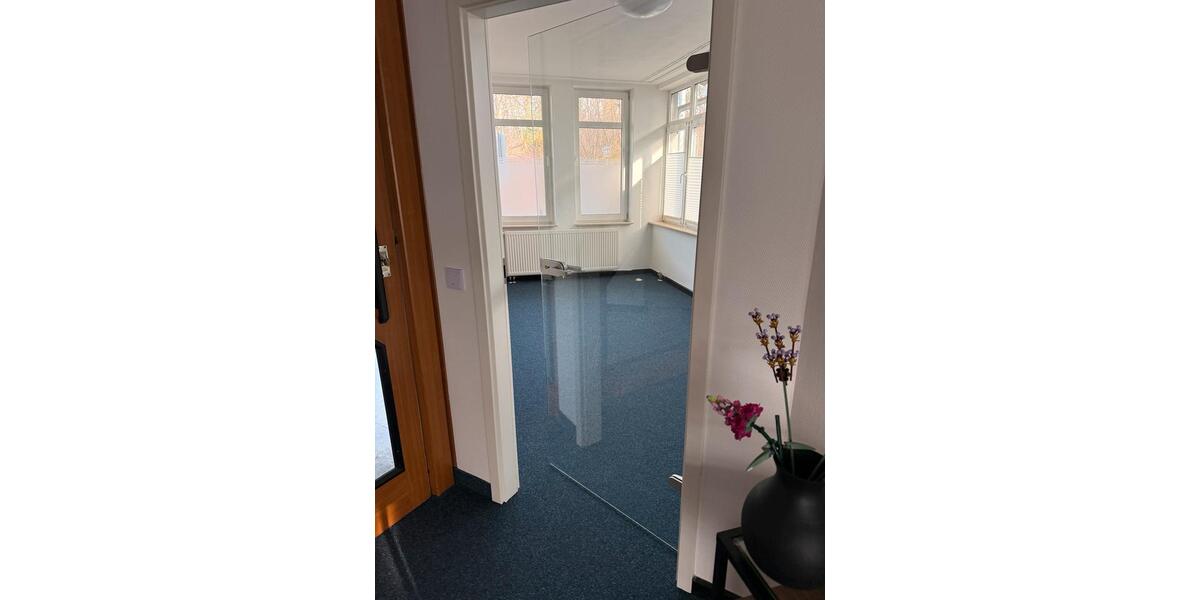 Helles 12qm Büro in kleiner Bürogemeinschaft am Weißen Hirsch zimmer