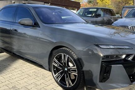 BMW 750 56.000 km 84.900 &euro; Dresden 01237