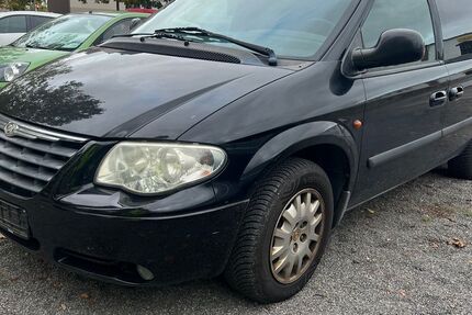 Chrysler Voyager 200.000 km 1.999 &euro; Dresden 01187