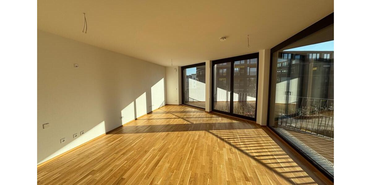 Etagenwohnung Dresden Neustadt - 3 Zimmer, 92 m&sup2;, 1.474&euro; | Angebot:25186404