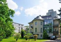 Striesen, ruhig und grün: Terrasse + EBK mgl.*