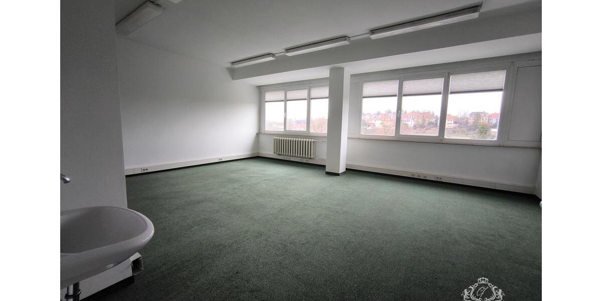 GEWERBEFLÄCHE MIT FLEXIBLER VERMIETUNG 50 m² - 570m² zimmer
