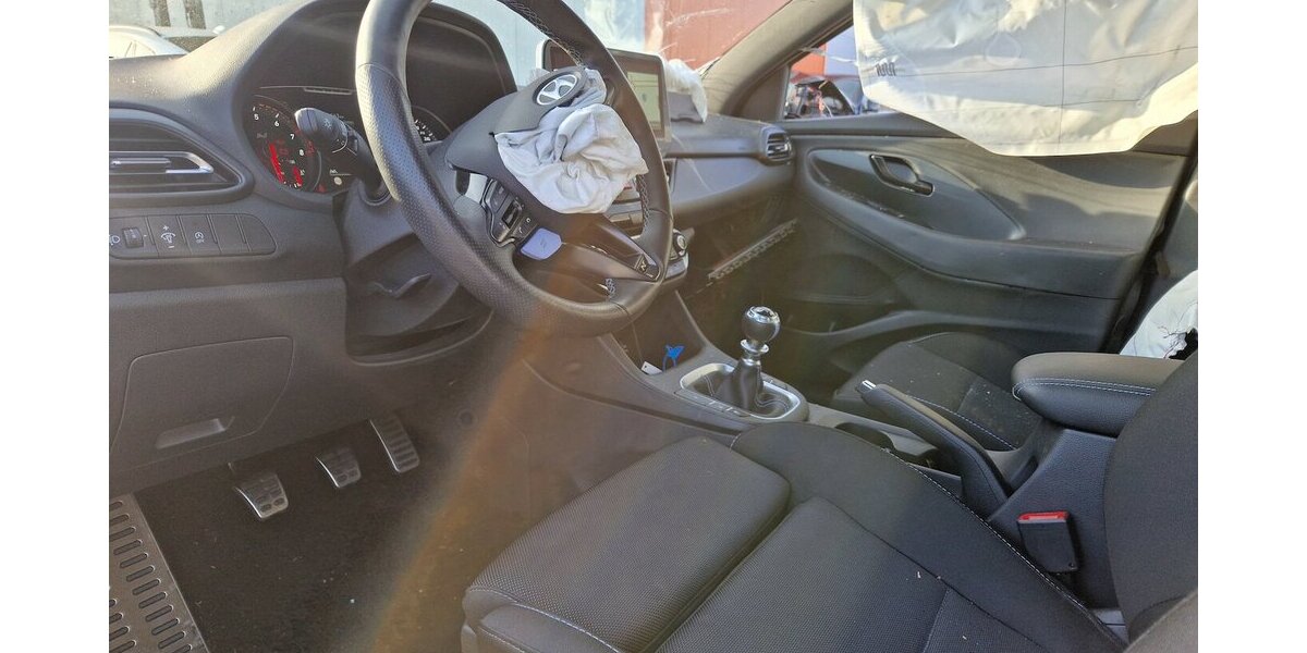 Hyundai i30 Fastback N Performance 28.530 km 7.900 &euro; Wilsdruff 01723