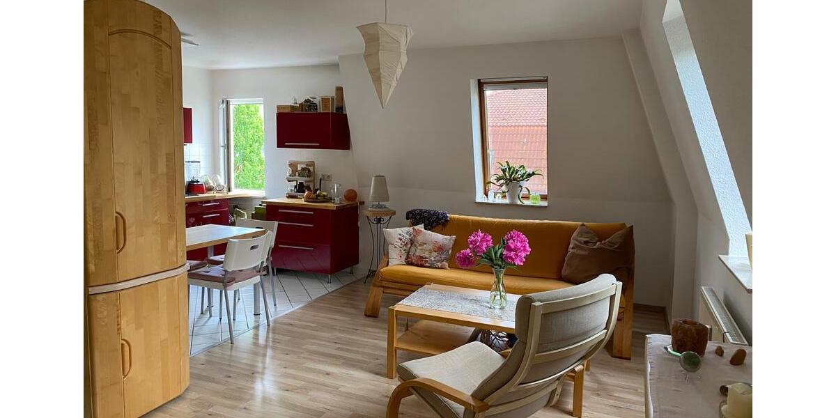 Dachgeschoßwohnung Dresden Blasewitz - 2.5 Zimmer, 54 m&sup2;, 175.000&euro; | Angebot:26738156