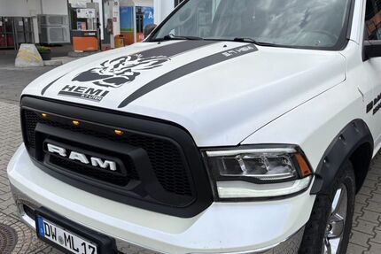 Dodge RAM 192.975 km 25.000 &euro; Pirna 01796