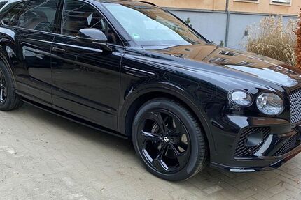 Bentley Bentayga 36.500 km 219.890 € Dresden 01159