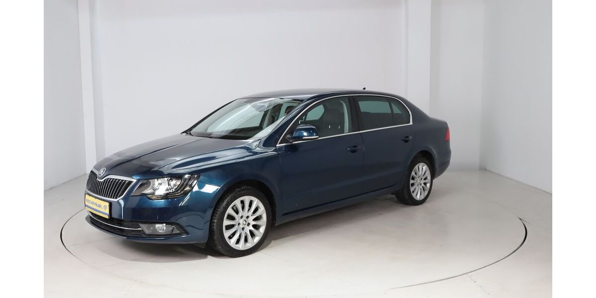 Skoda Superb 149.100 km 8.950 &euro; Dresden 01237