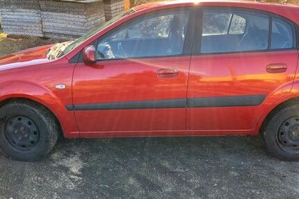 Kia Rio 192.000 km 1.800 &euro; Pulsnitz 01896