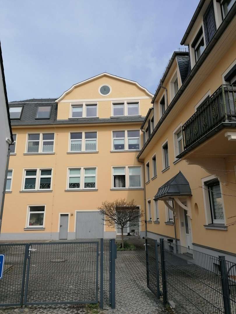 Wohnung zum Mieten in Großröhrsdorf 1.200 € 160 m² 5 zimmer