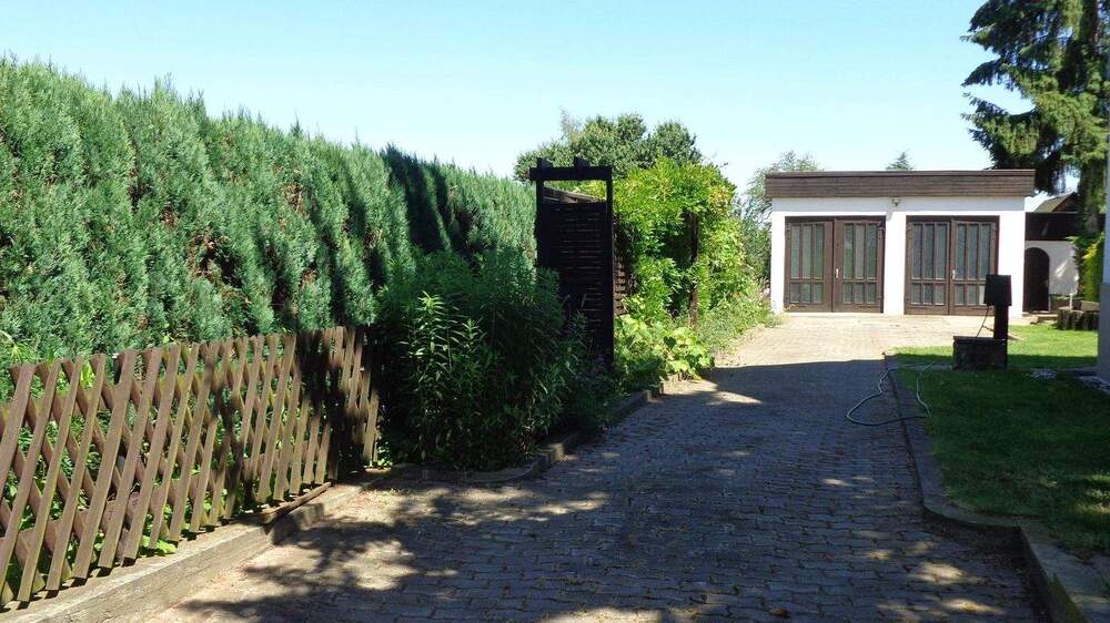 Grundstück Dresden Naußlitz - 429.000&euro; | Angebot:25705143