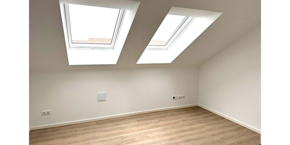 Dachgeschoßwohnung Heidenau - 4 Zimmer, 109 m&sup2;, 1.303&euro; | Angebot:24585580